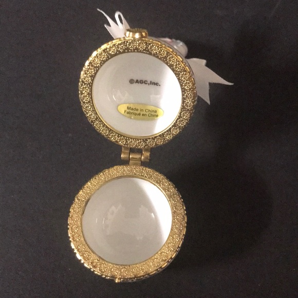 Bundle of Christmas decor & Ornaments - Picture 10 of 15